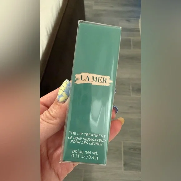 NIB La Mer Lipstick - Picture 2 of 4